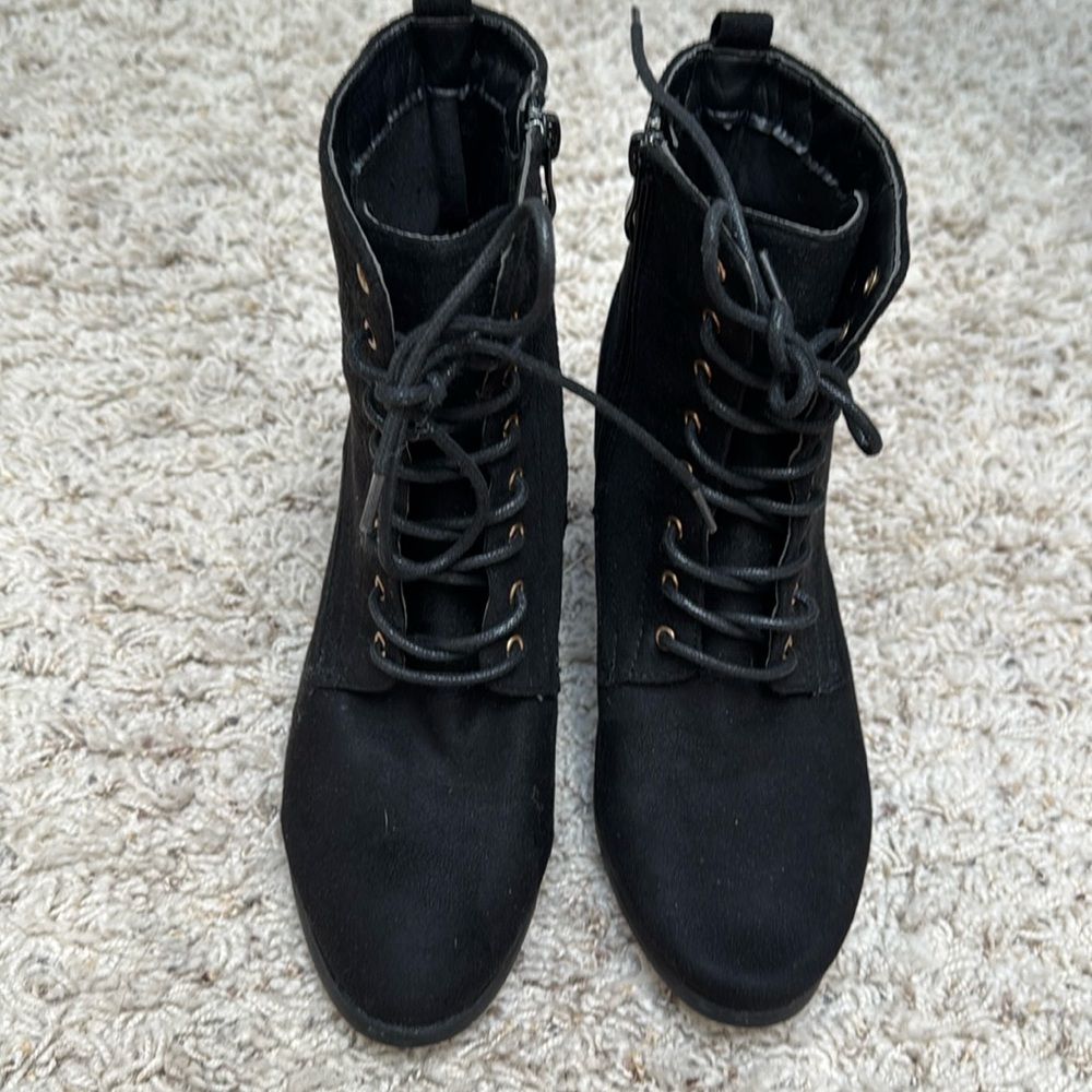 2.5 inch boots
